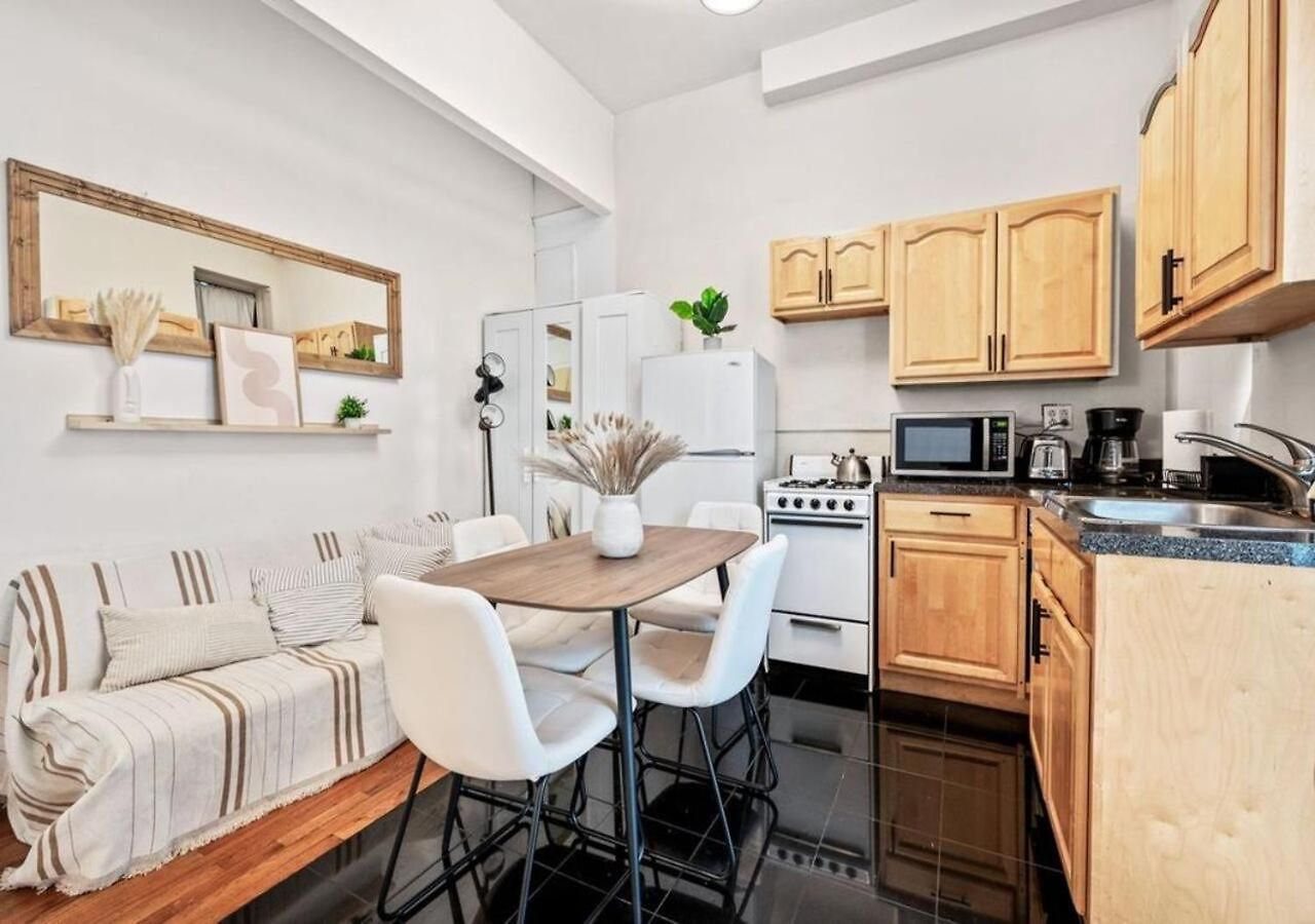 Charming 3br In Nyc