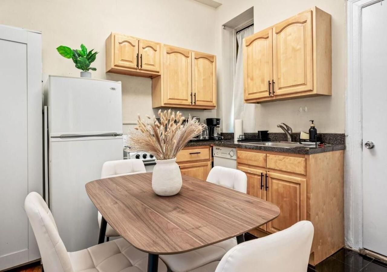 Charming 3br In Nyc Apartment New York