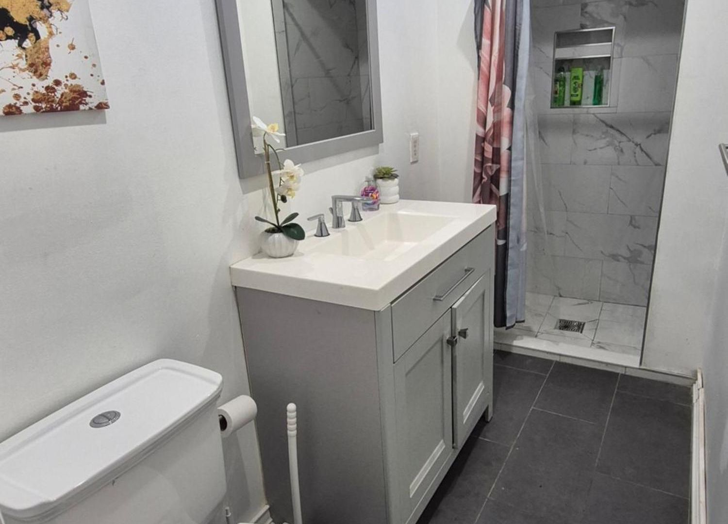 Relax And Unwind At Chic Bed-stuy Brownstone Apartment New York