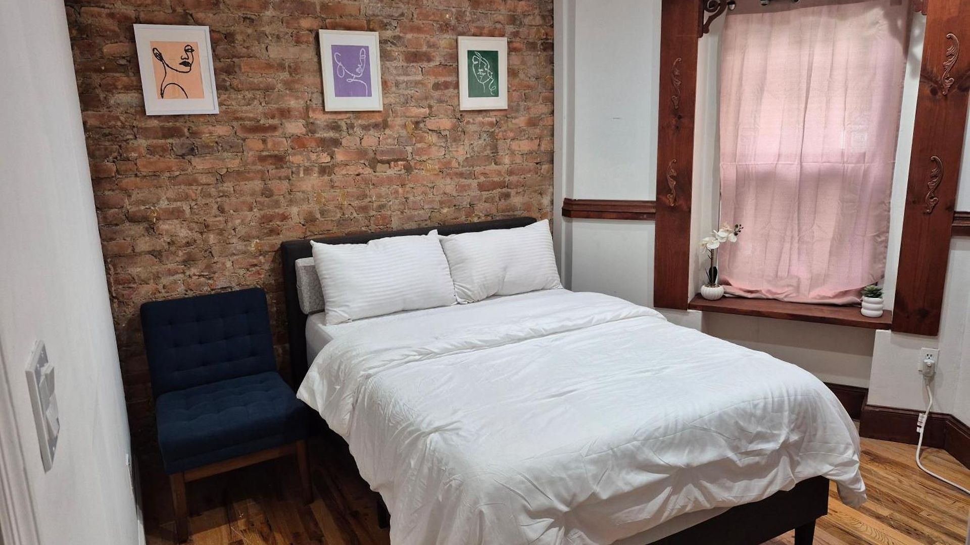 Relax And Unwind At Chic Bed-stuy Brownstone * New York