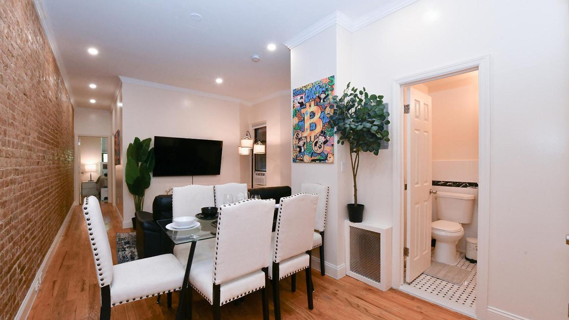 Cozy 2br Haven Right Above Park Aparthotel New York