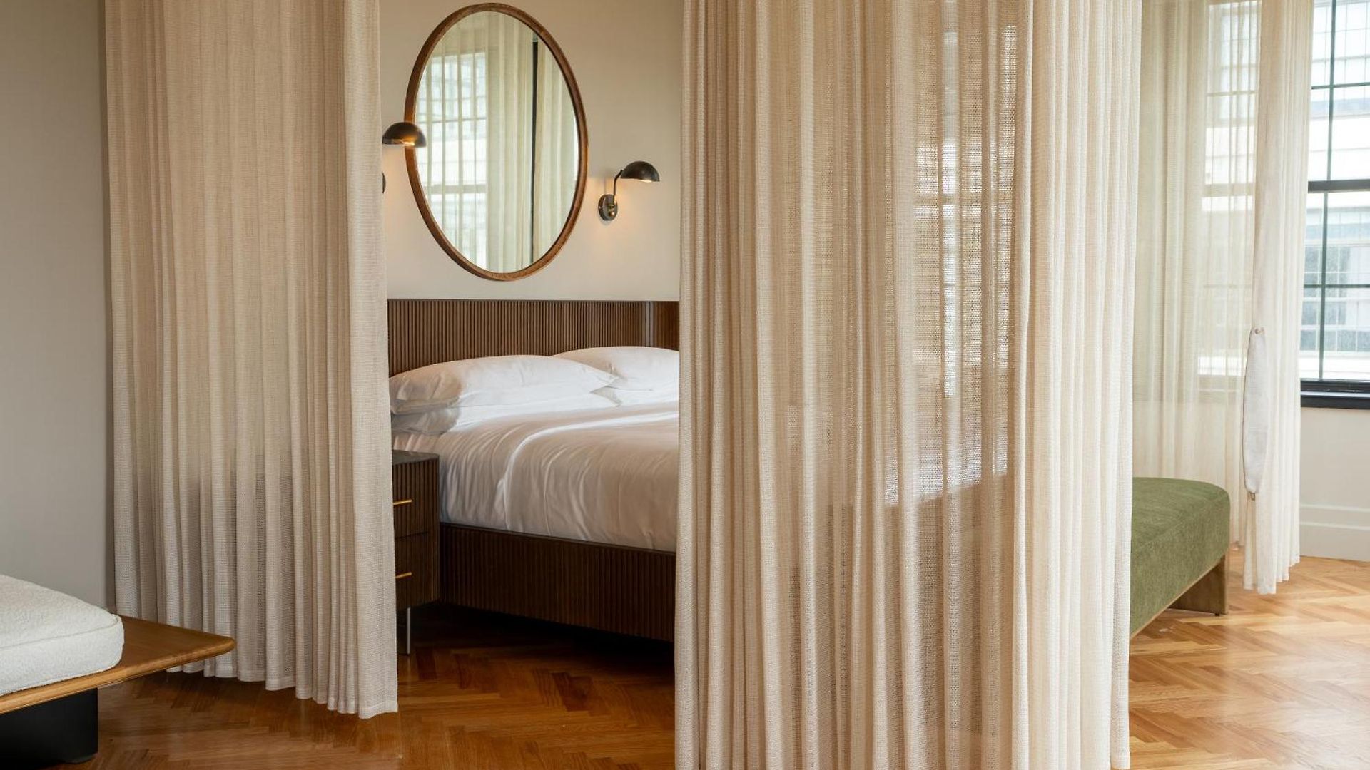 Sela V Hotel 5*