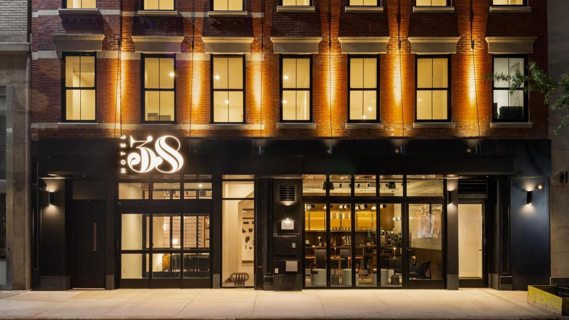 38 City, Tapestry Collection By Hilton Hotel