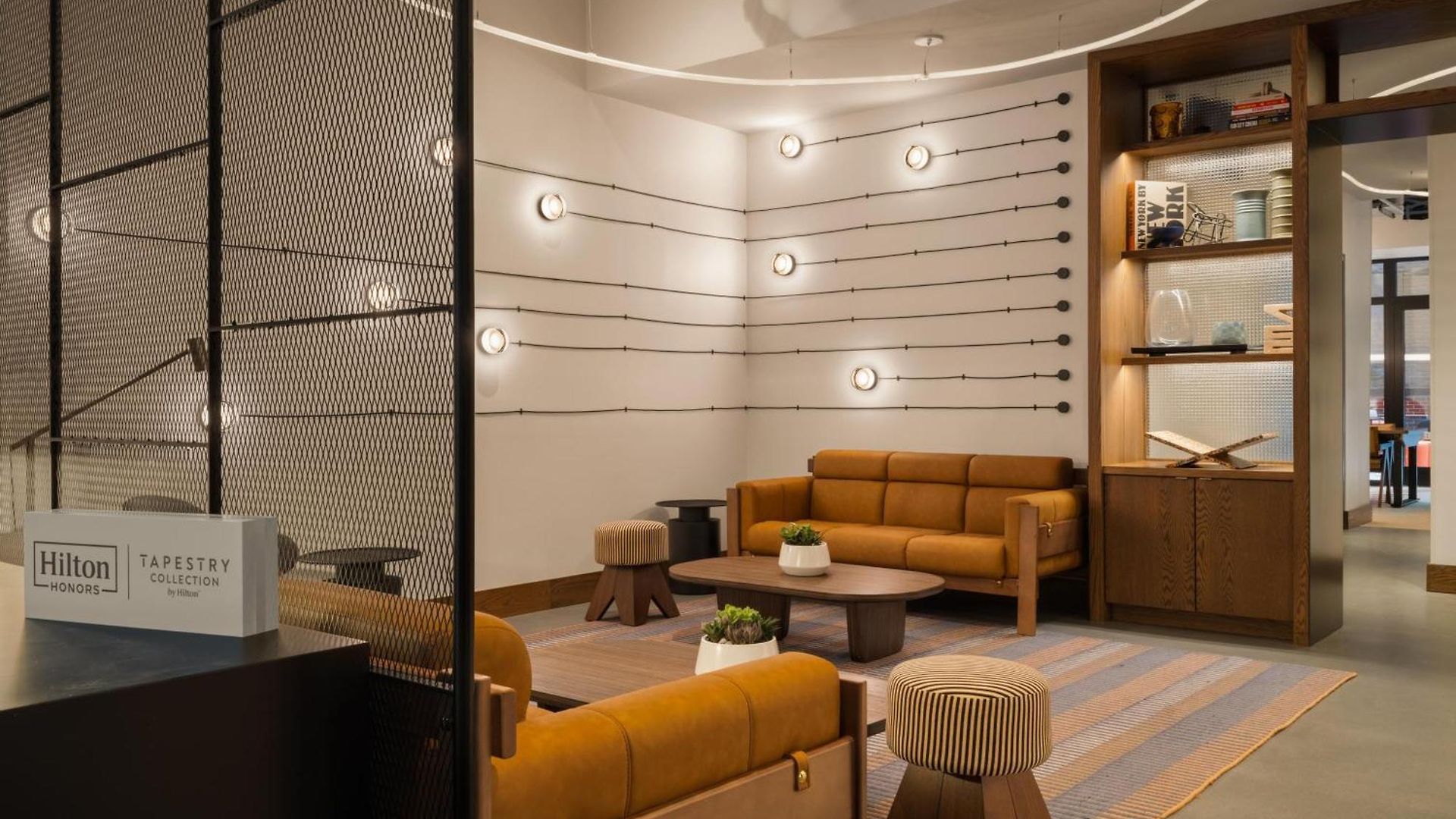 38 City, Tapestry Collection By Hilton Hotel
