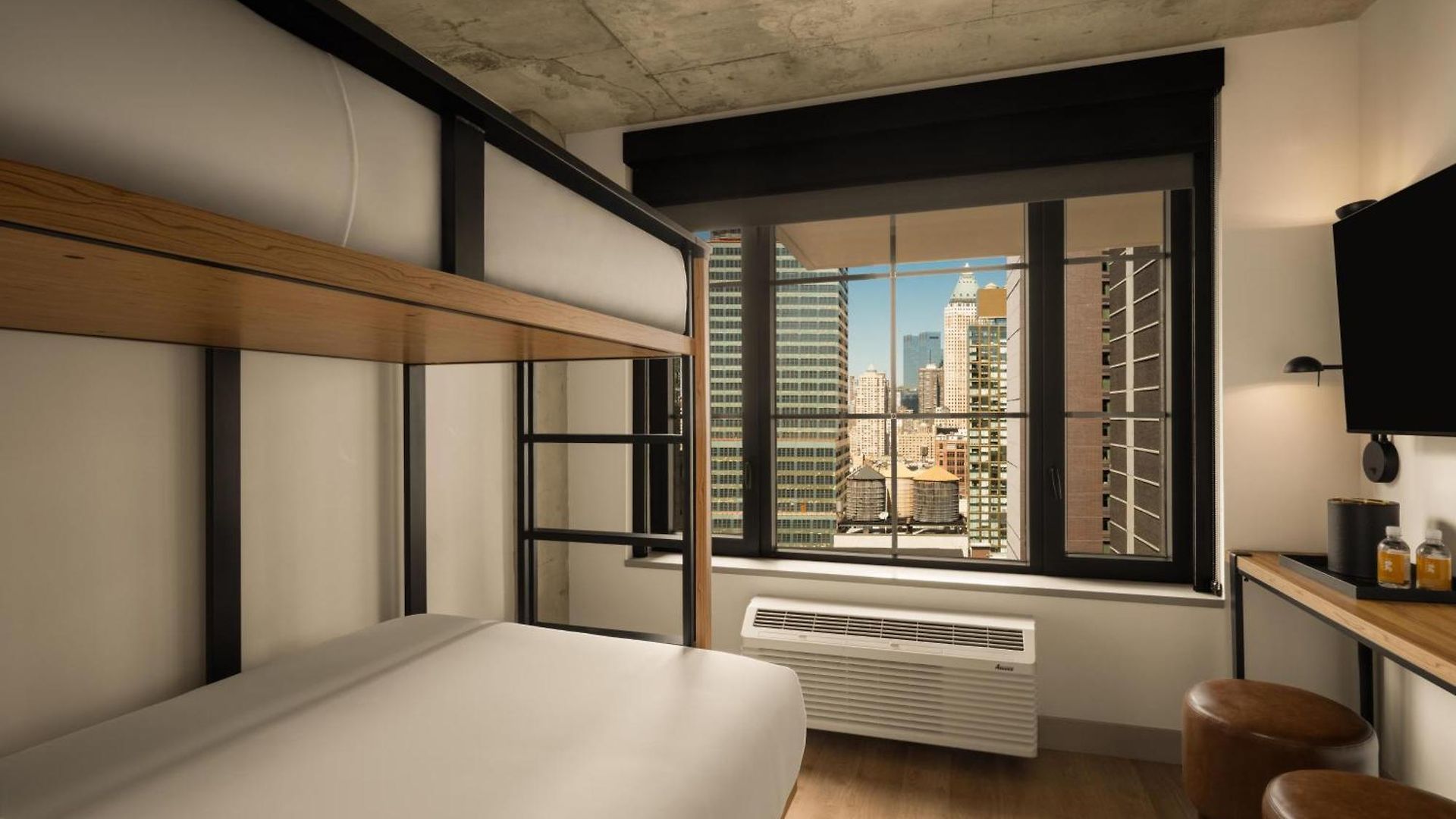 38 City, Tapestry Collection By Hilton