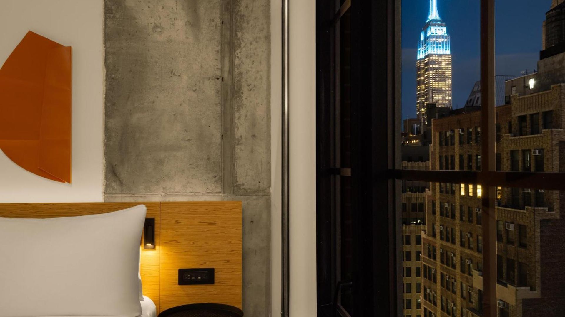 38 City, Tapestry Collection By Hilton