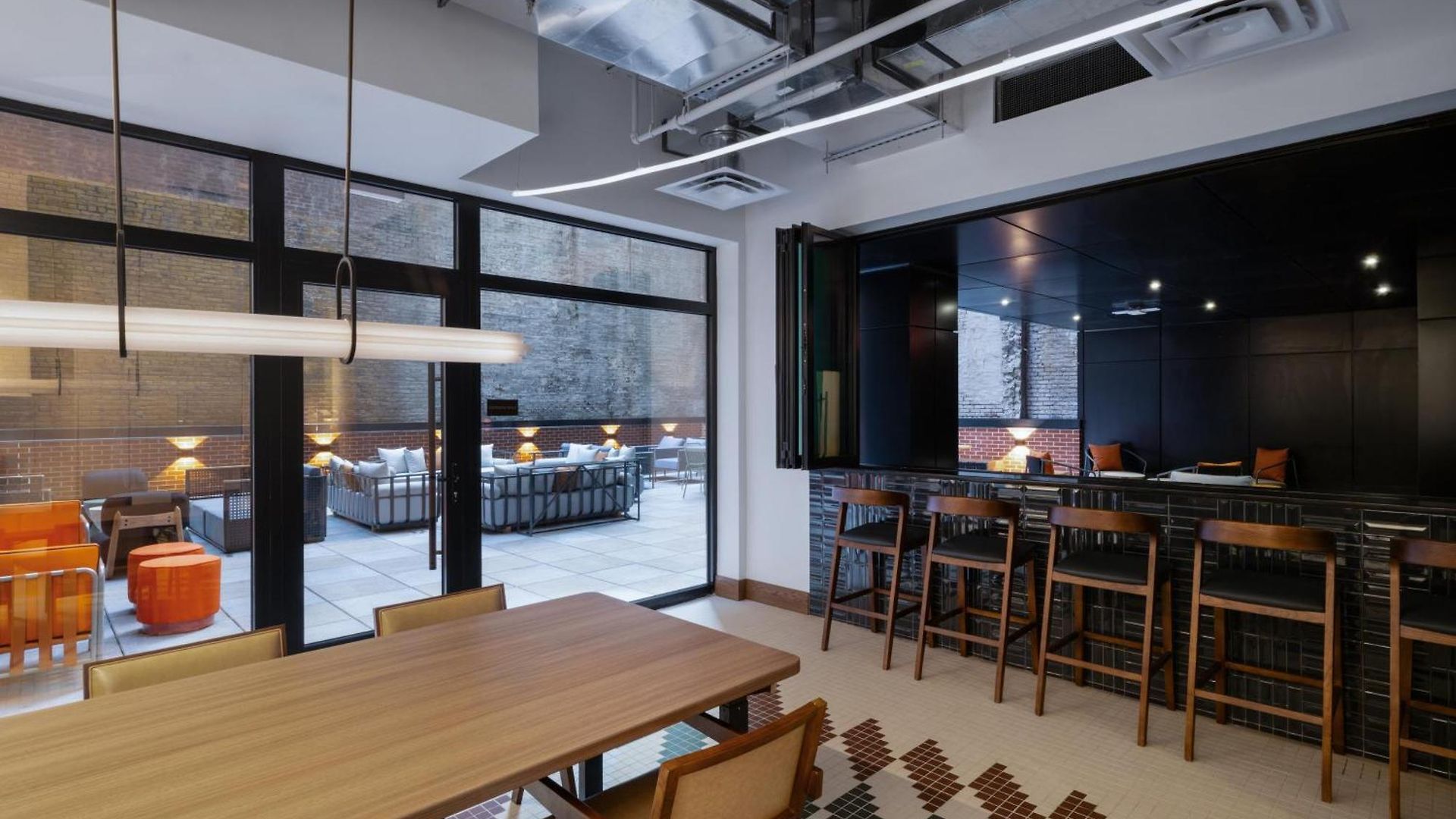 38 City, Tapestry Collection By Hilton Hotel 4*