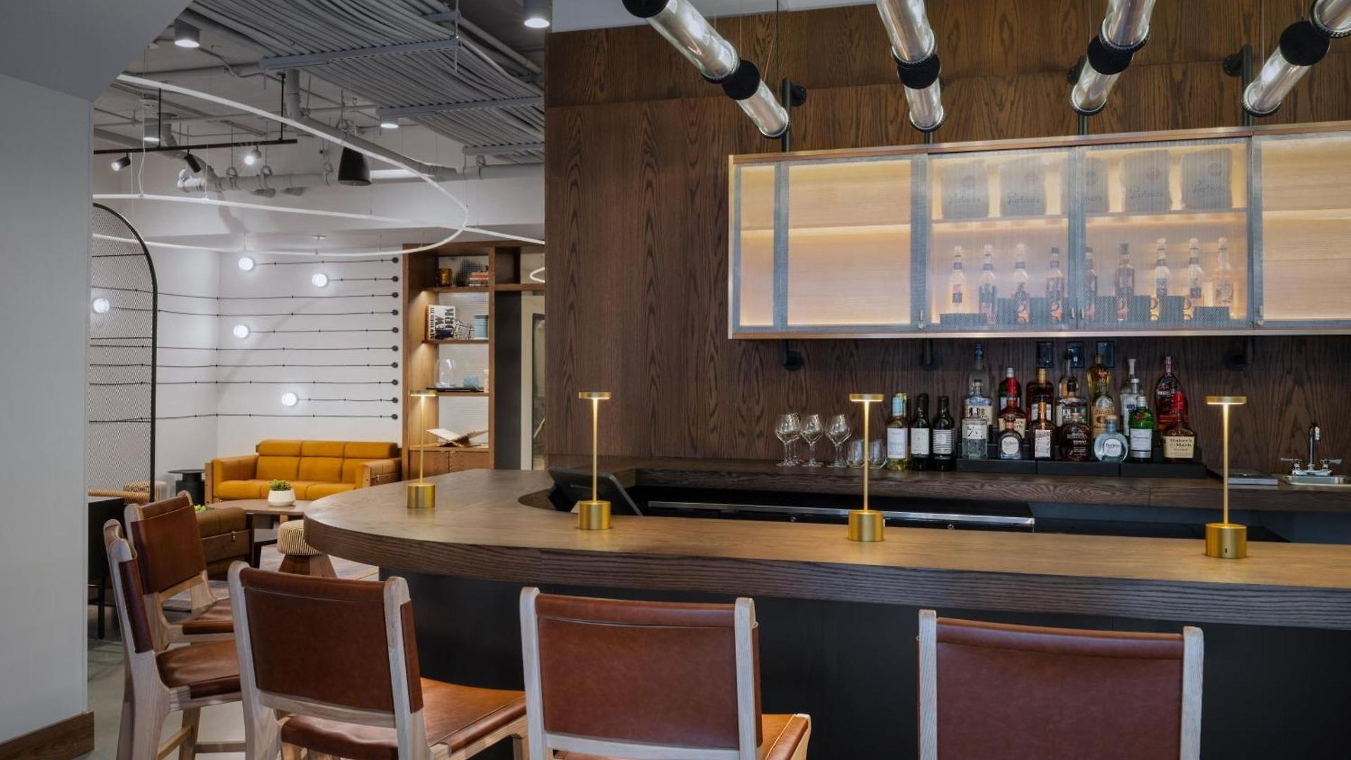 38 City, Tapestry Collection By Hilton Hotel