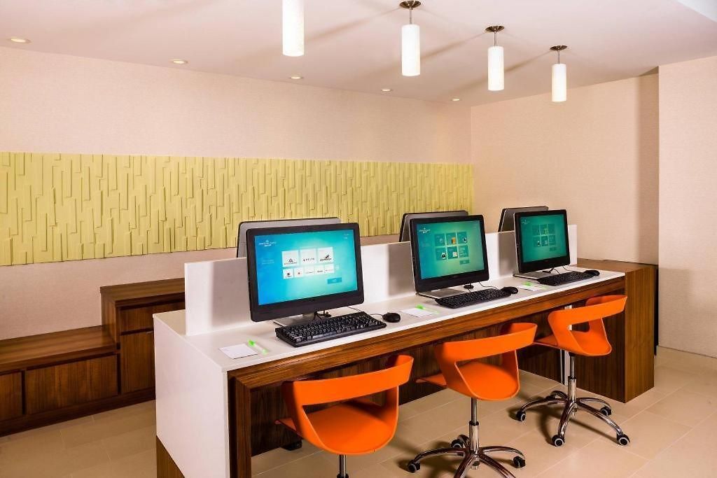 Hotel Springhill By Marriott Laguardia Airport 3*
