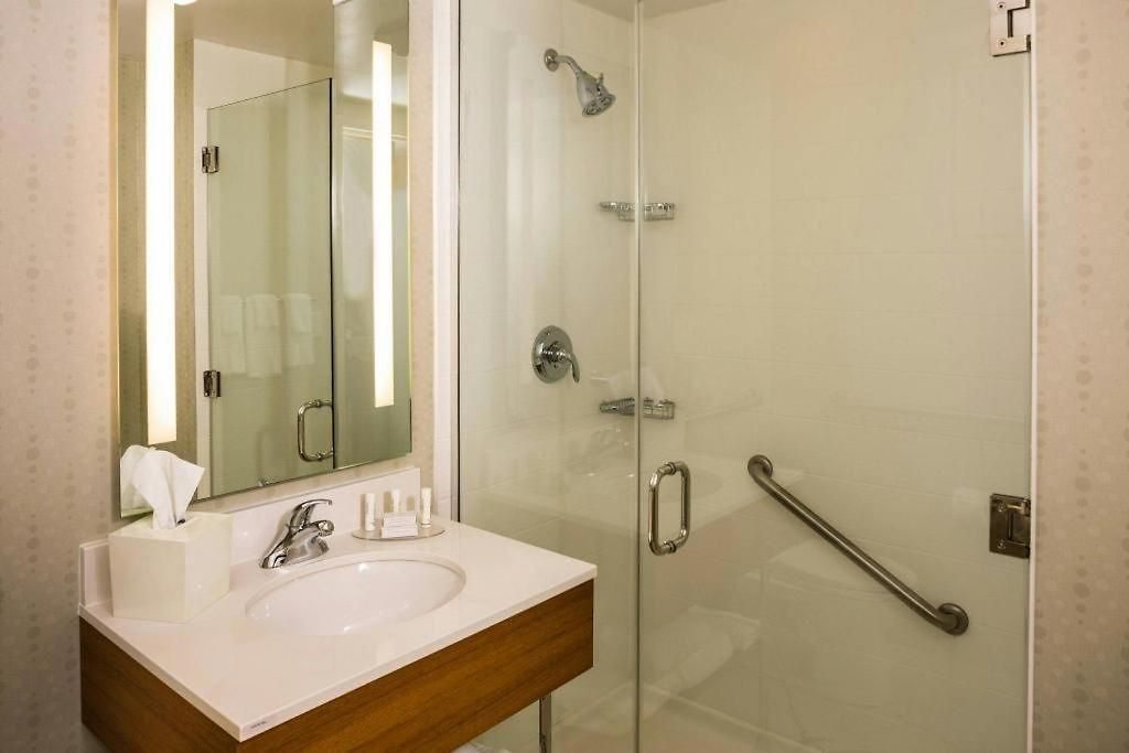 Springhill By Marriott Laguardia Airport Hotel