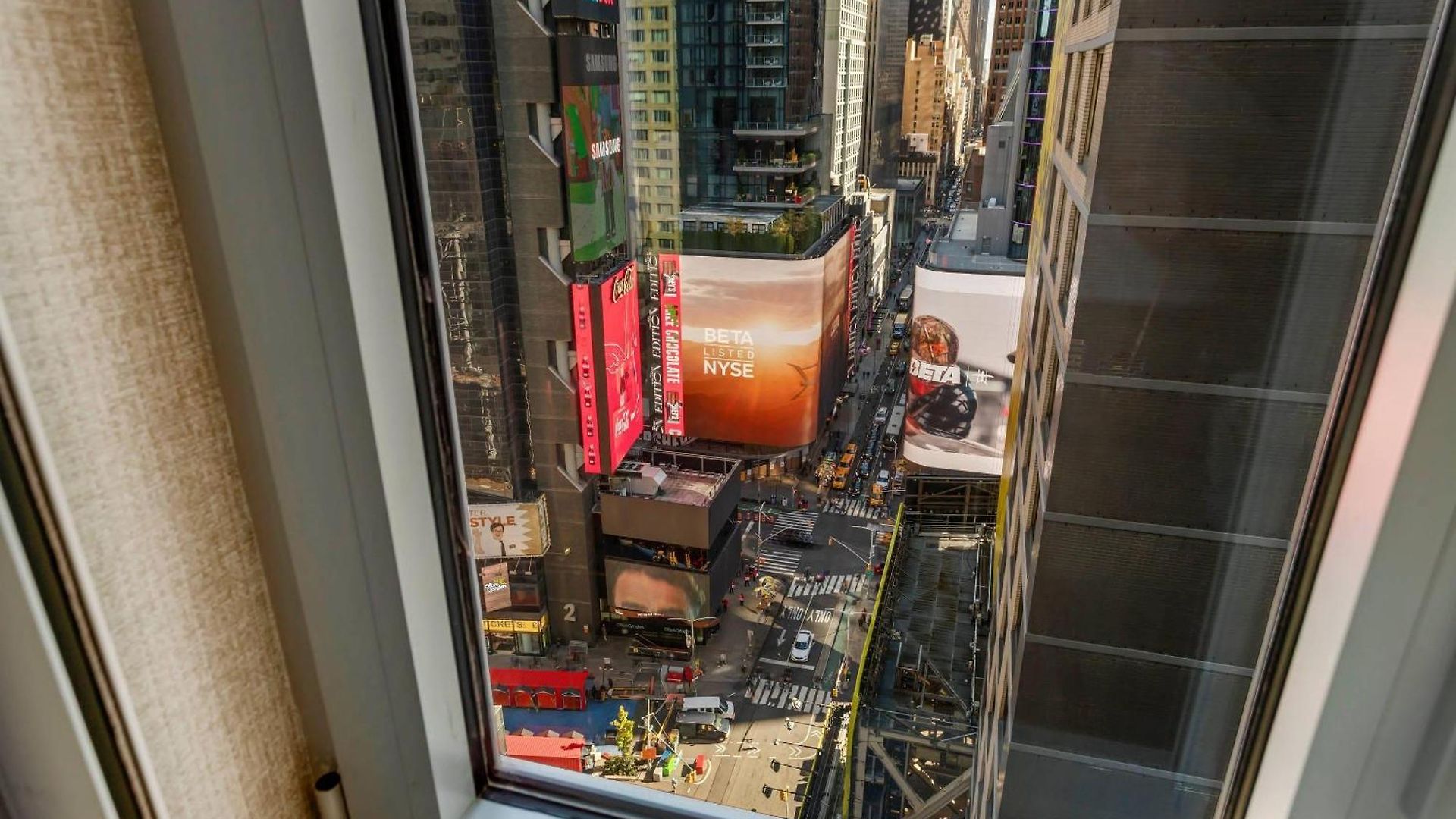 Cambria Times Square 3*