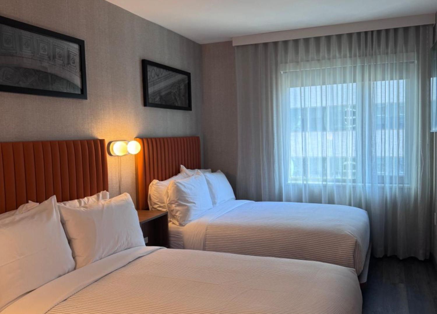 Cambria Times Square Hotel 3*