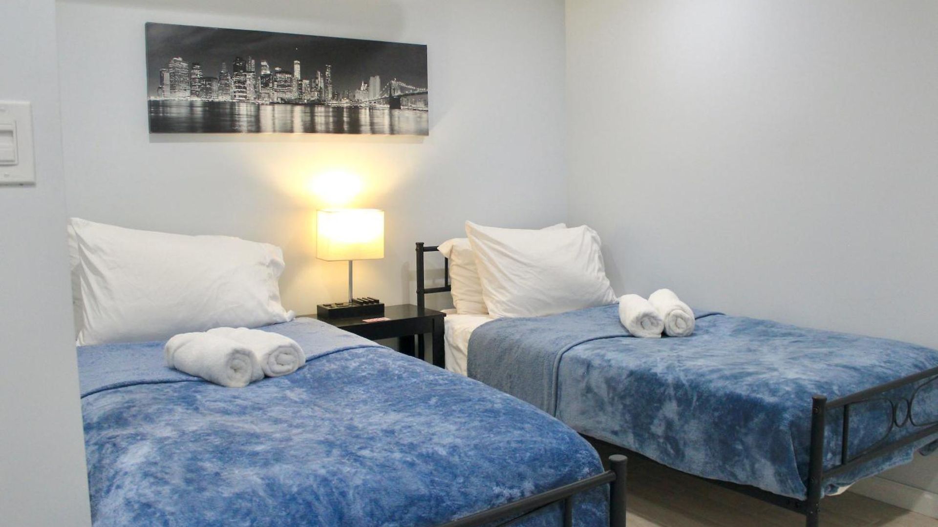 Minutes From Manhattan 2-bedroom In Lic Astoria Queens Aparthotel New York