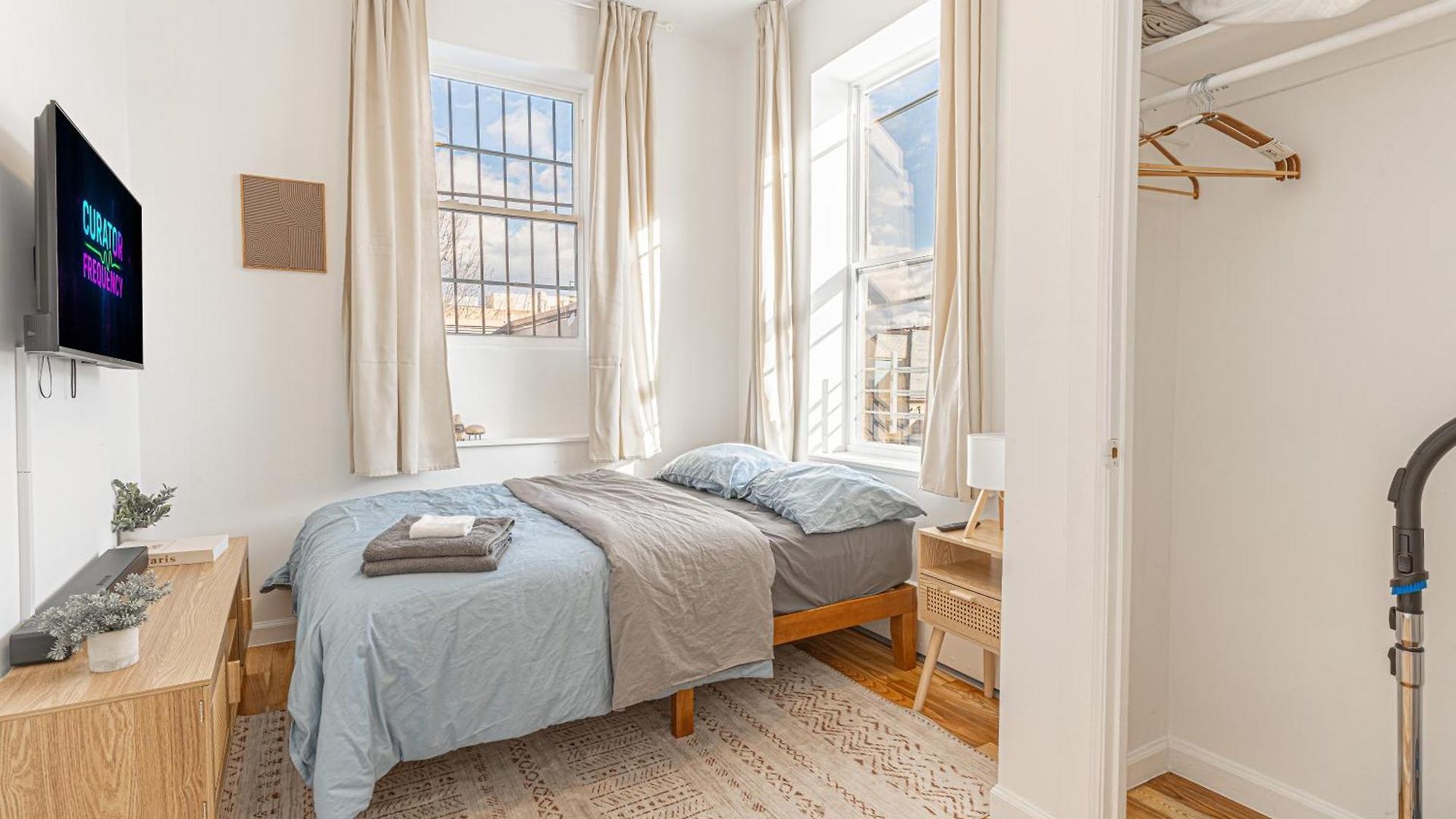 Modern 2br Near Laguardia & Subways New York