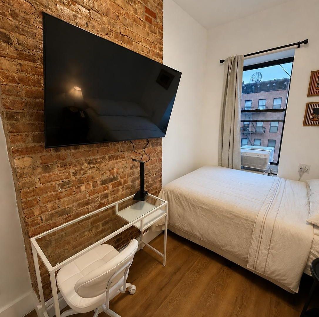 The Revival Near Times Square Guest house New York