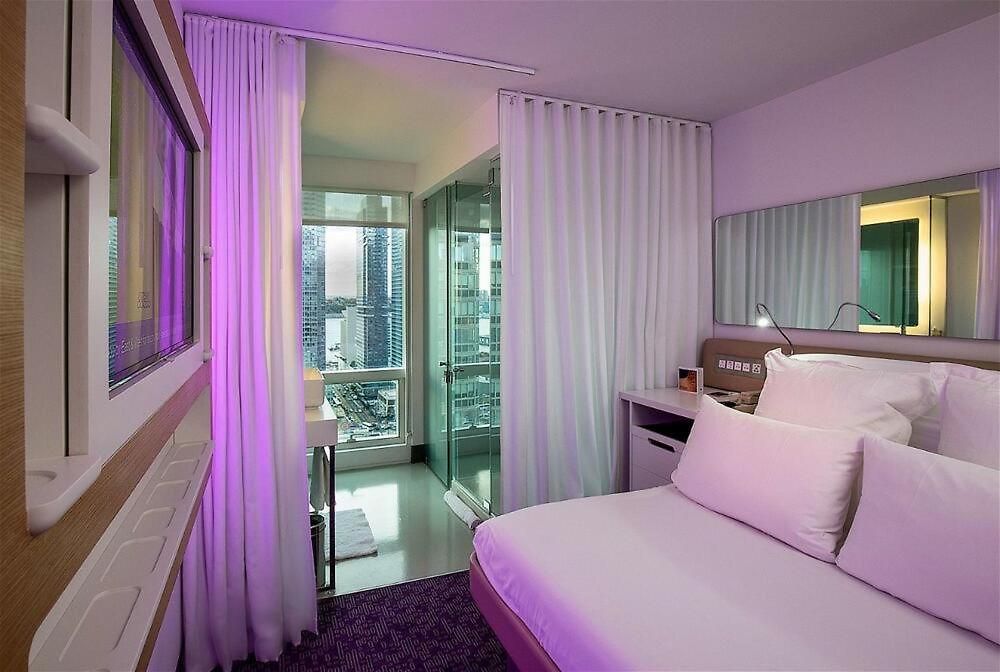 Yotel *
