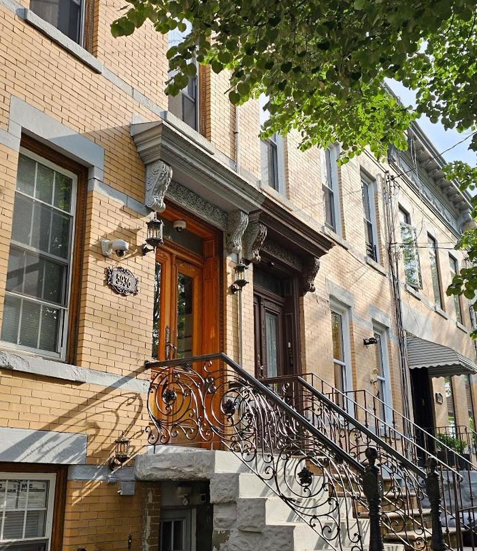 Homestay In A Luxurious Colonial Townhouse New York
