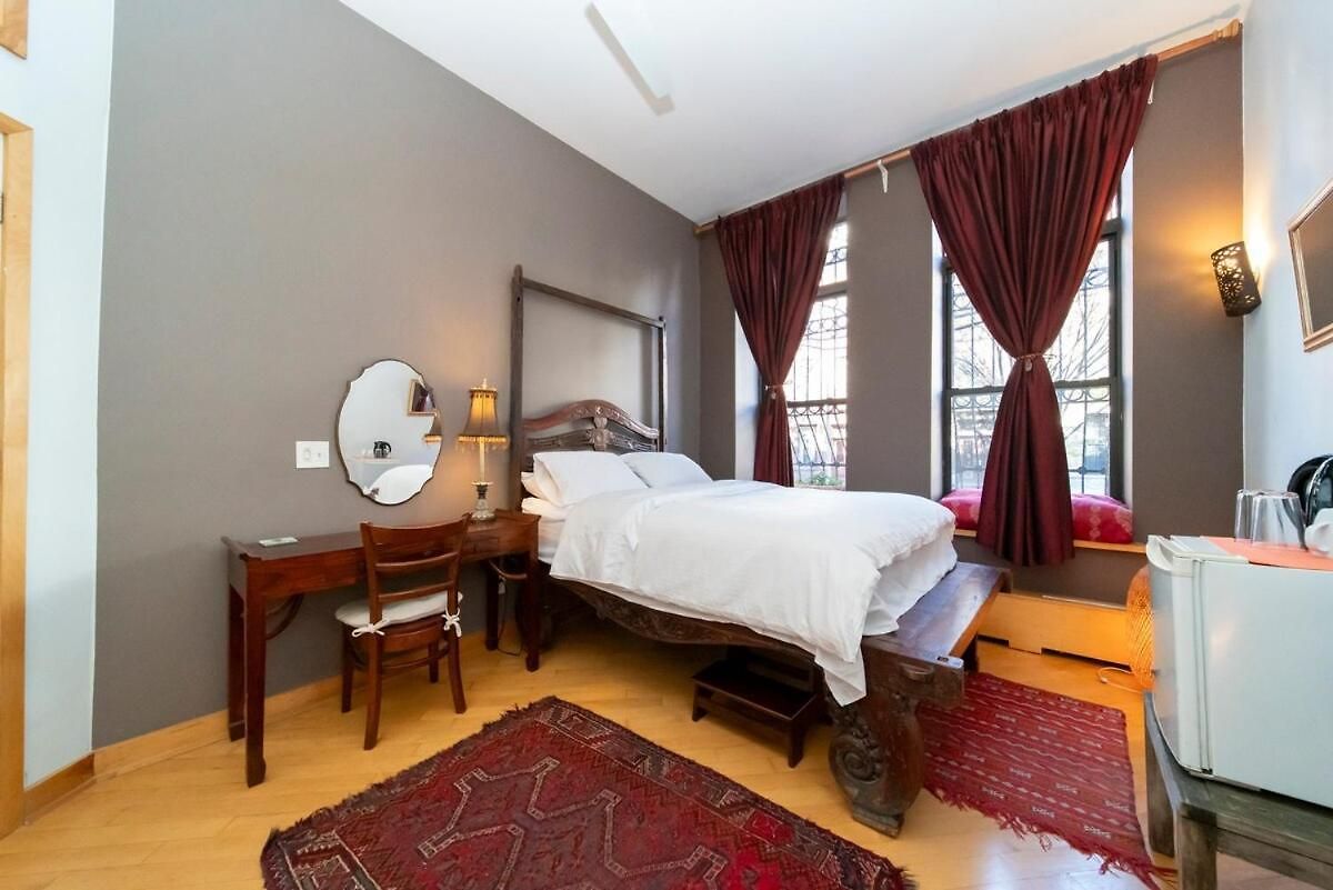 Lovely Brownstone In W Harlem 4 Bdr 3 Bath Garden *