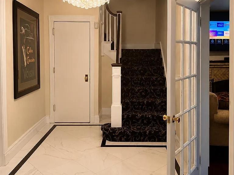 Luxury Pre-war Townhouse Bronx 5br New York