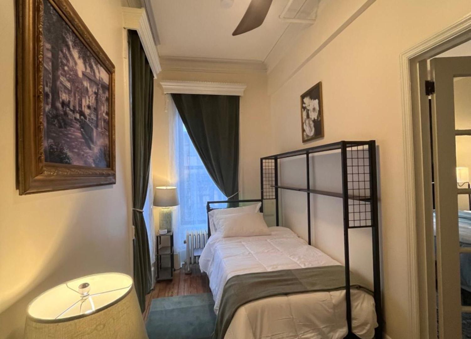 Friends & Family - Harlem Guest house *