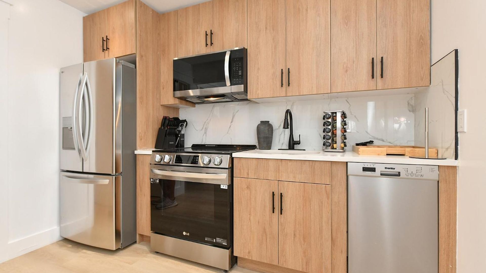 Aparthotel The Minute -3 Bedrooms -sleeps 13