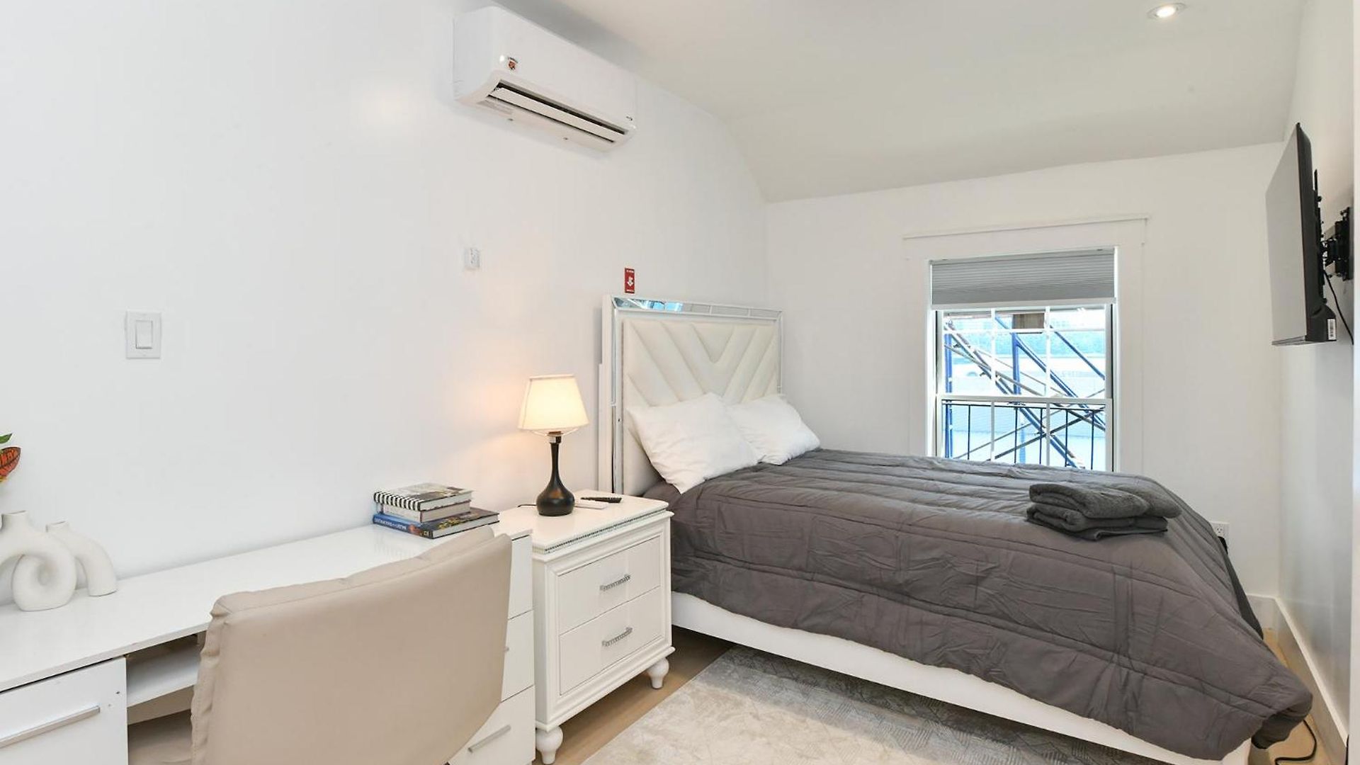 Designer Seaport - Sleeps 14 * New York