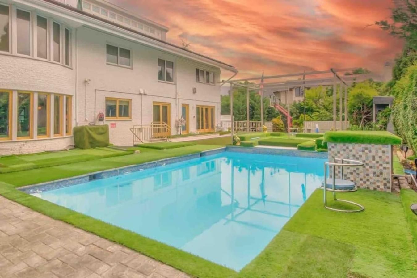 Bayside Queens 6br Gated With Private Heated Pool Game And Water Views Holiday home *