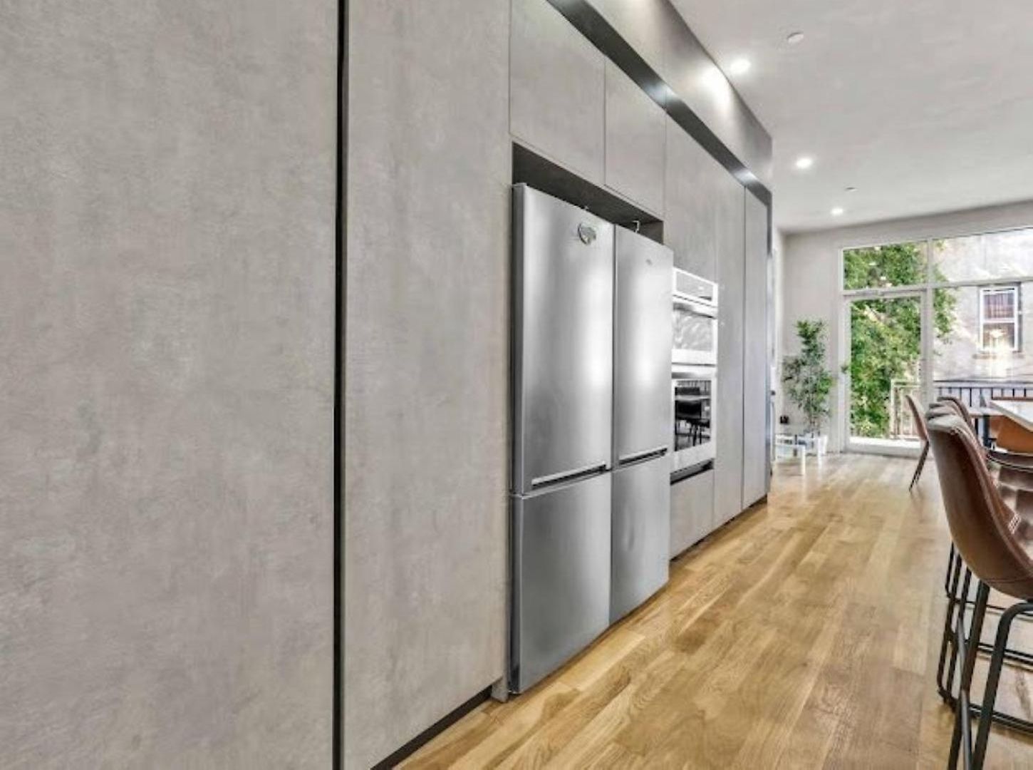 Homestay Jimmy's Brownstone Penthouse! Its Personal, Luxury, Your Away From Home!! New York