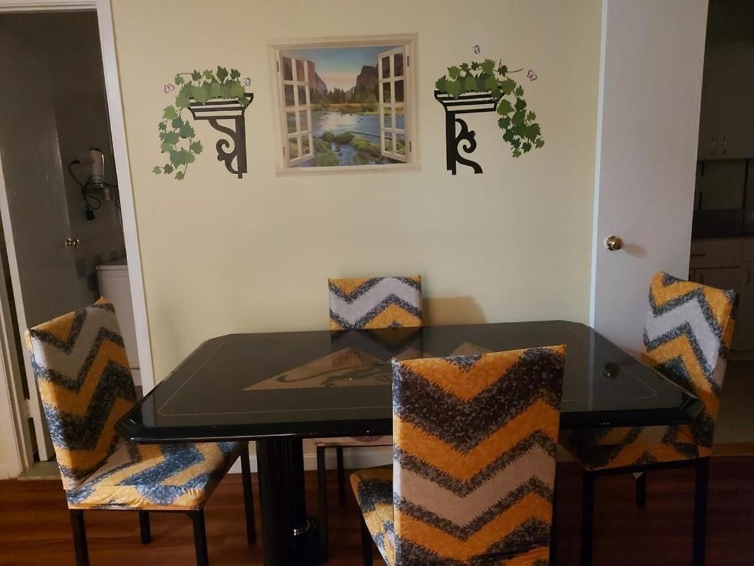 Beautiful Place In Forest Hills Next To All
