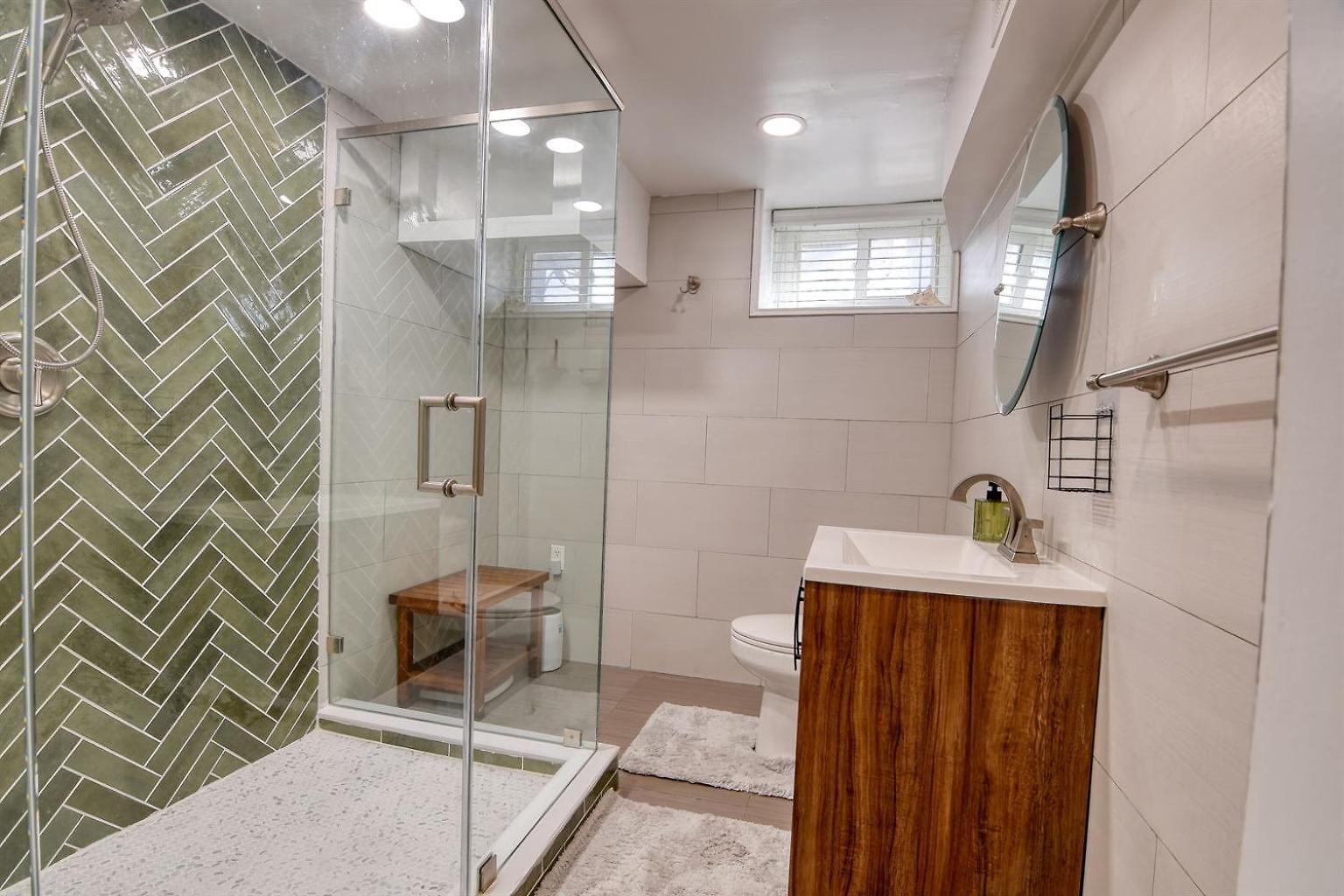 4Br Near Prospect Park Off-Street Parking Outdoor Space 3 Kings, 1 Queen