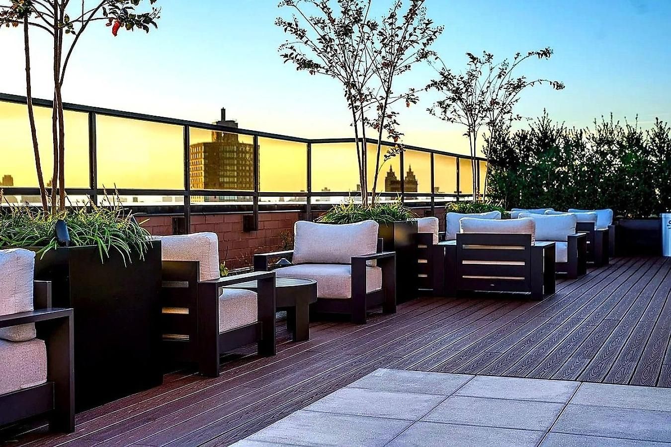 Homestay In Nyc Steps Away From Park New York