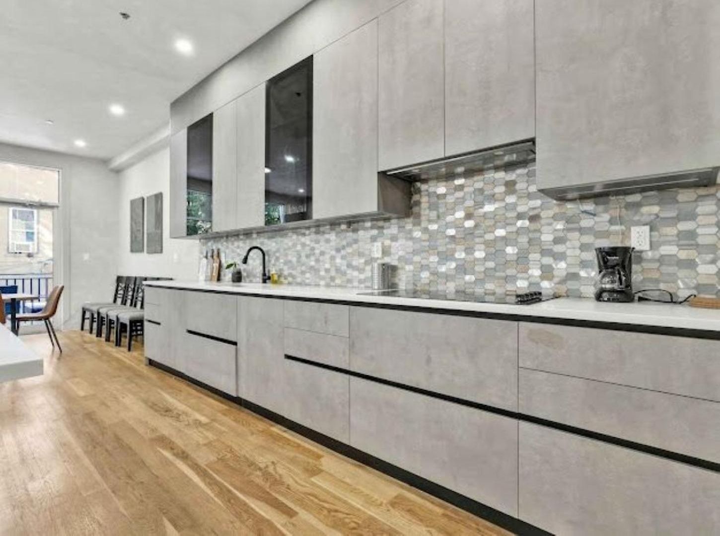 Jimmy's Brownstone Penthouse! Its Personal, Luxury, Your Away From Home!! * New York