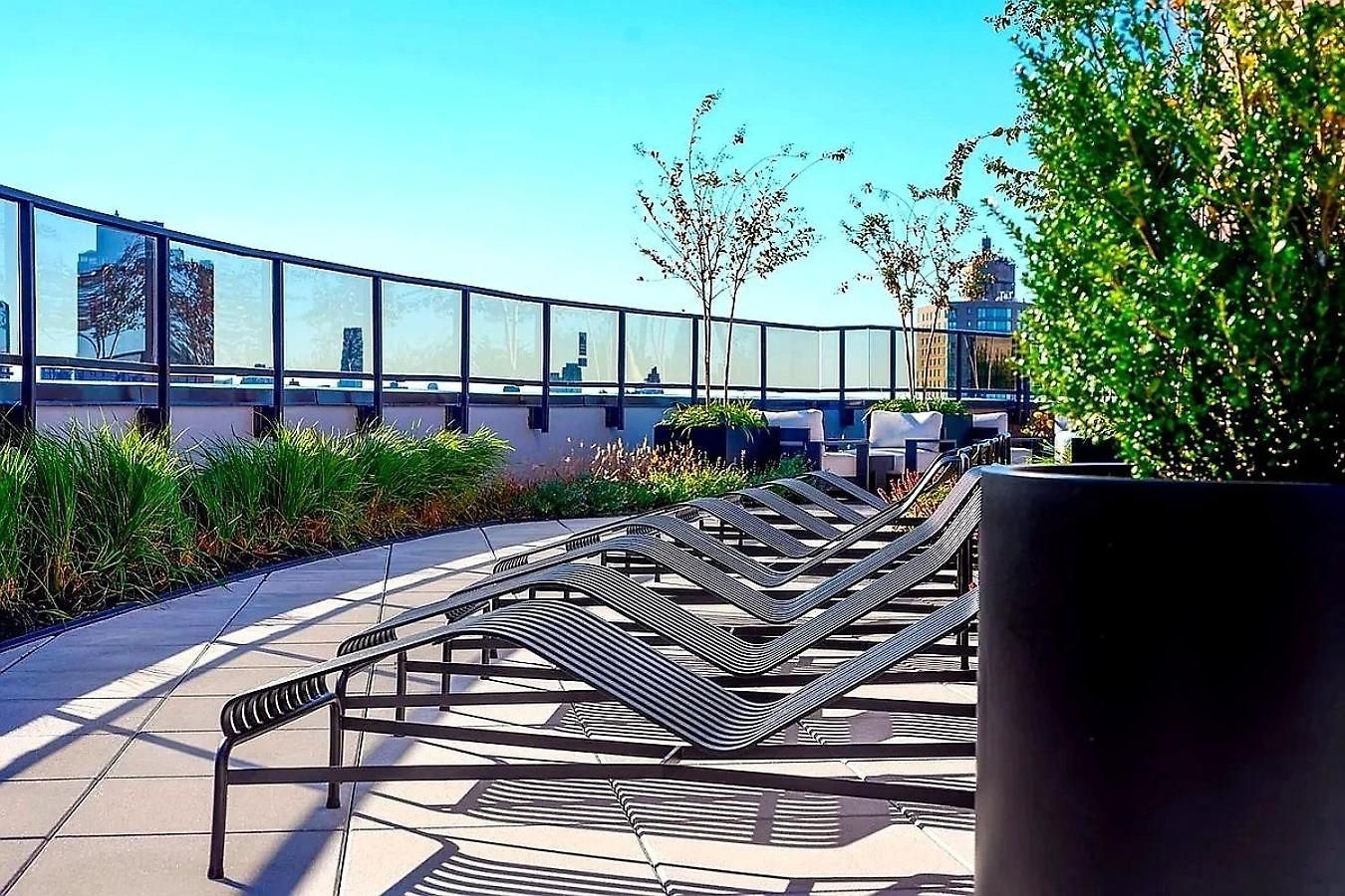 In Nyc Steps Away From Park Homestay New York