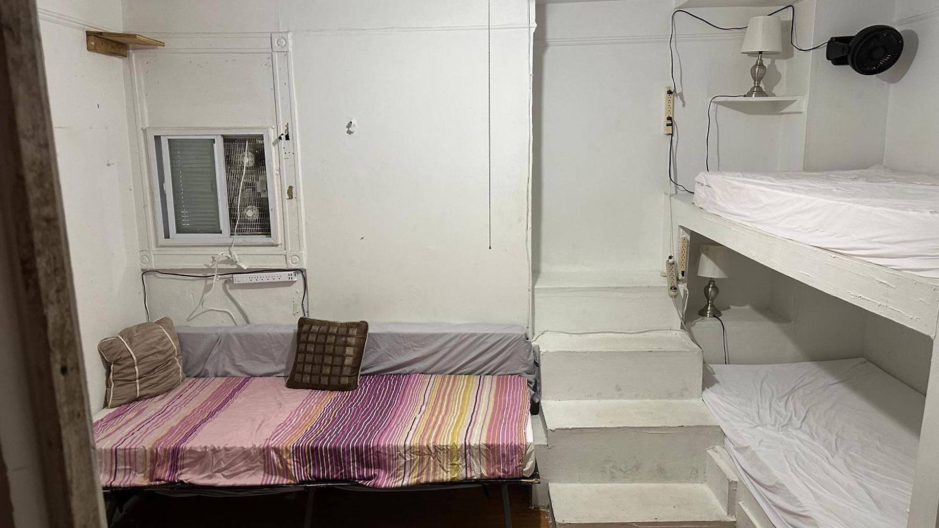 The Brooklyn Riviera Hostel New York