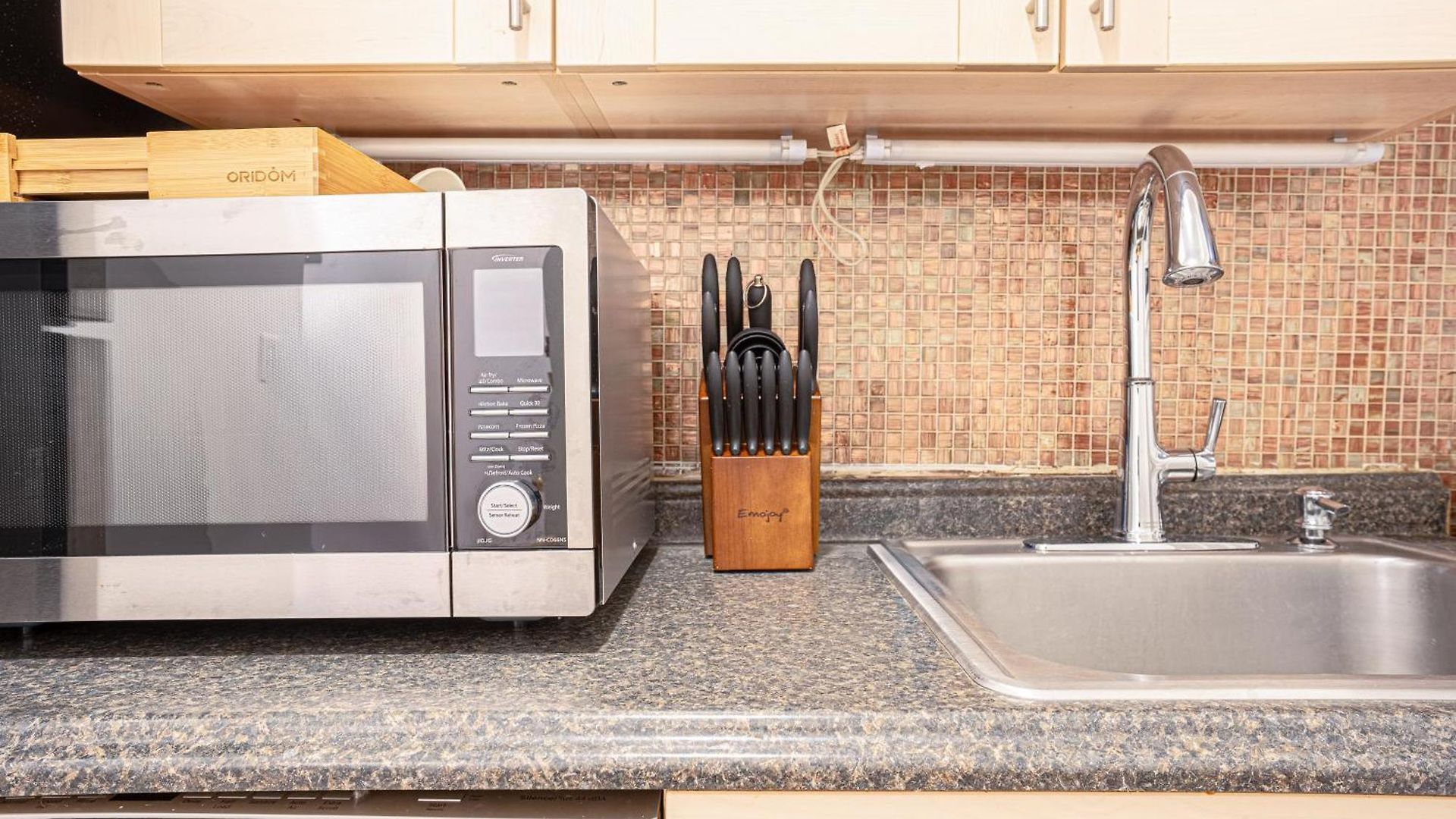 Aparthotel Charm 2bd In Upper East Side With Backyard *