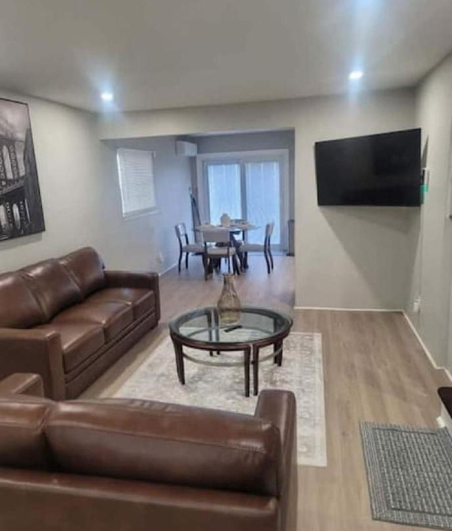 Cozy Queens Ny Near Jfk Sleeps 4 Comfortable 3 Bedroom With Great Wifi Quiet Residential Location
