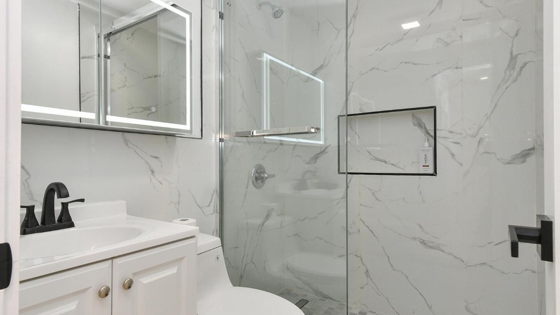 Luxury 3br Waterfront Escape In Fidi Seaport
