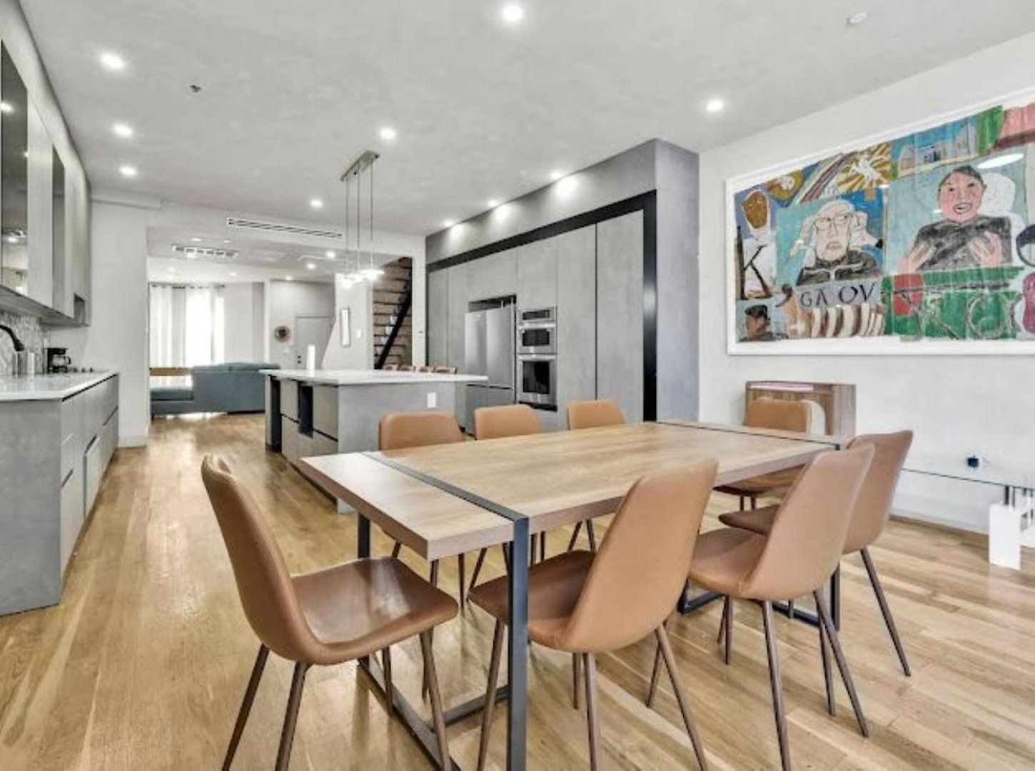 Jimmy's Brownstone Penthouse! Its Personal, Luxury, Your Away From Home!! Homestay *