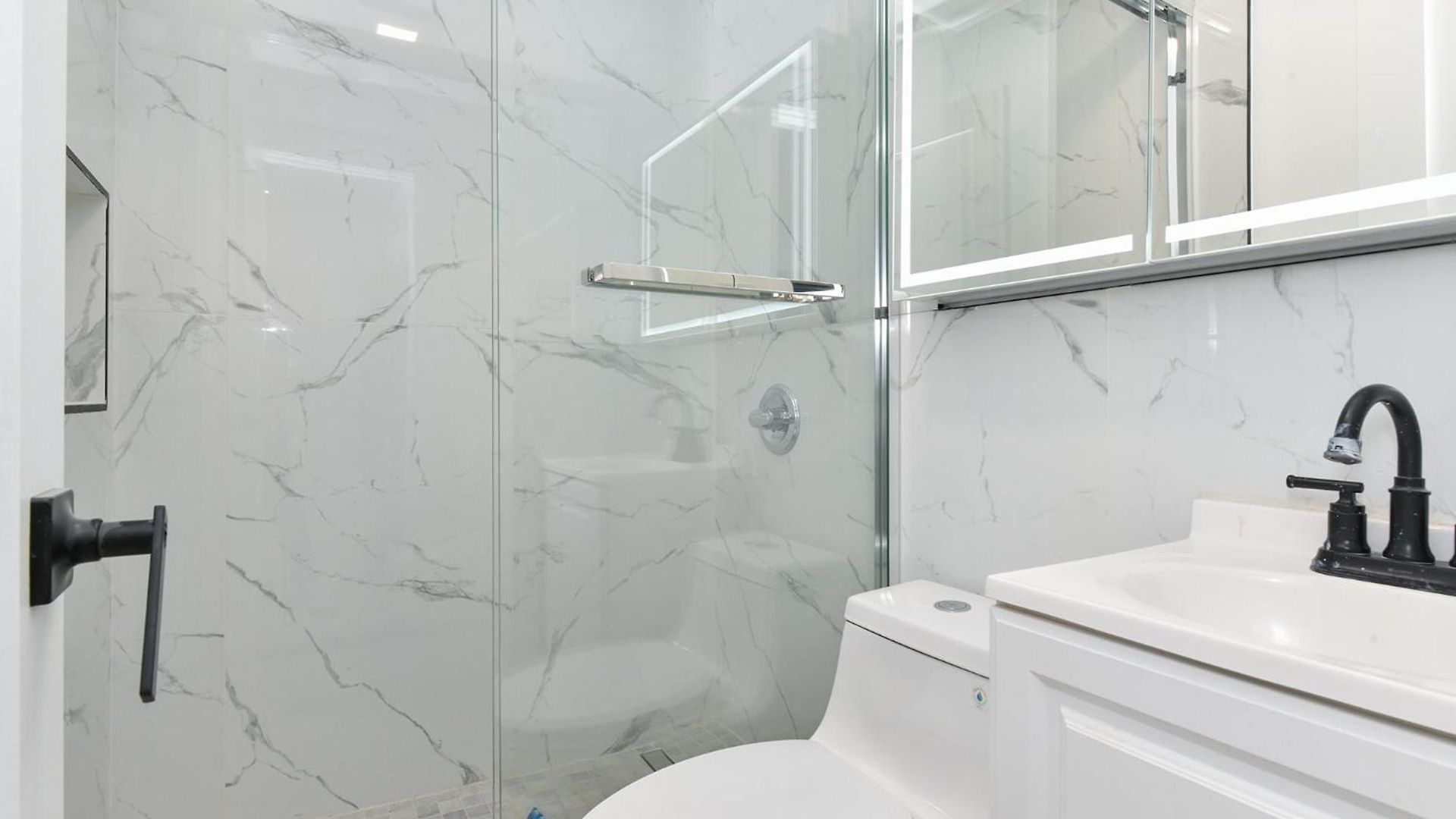 The Pearl-3br 2 Bath Boutique Nyc Aparthotel