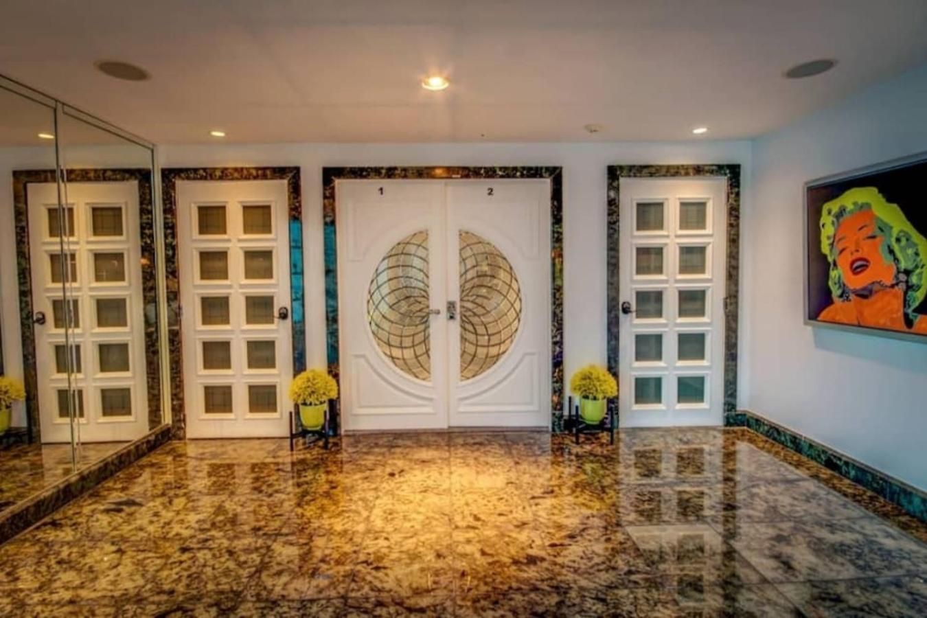 Bayside Queens 6br Gated With Private Heated Pool Game And Water Views *