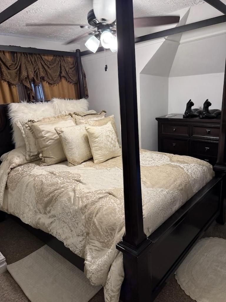 Luxury Pre-war Townhouse Bronx 5br Holiday home New York