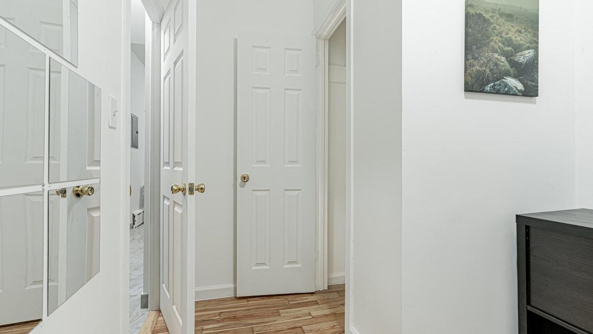 Modern 2br Near Laguardia & Subways Aparthotel