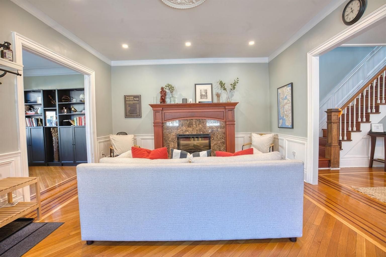 Country house 4Br Near Prospect Park Off-Street Parking Outdoor Space 3 Kings, 1 Queen *