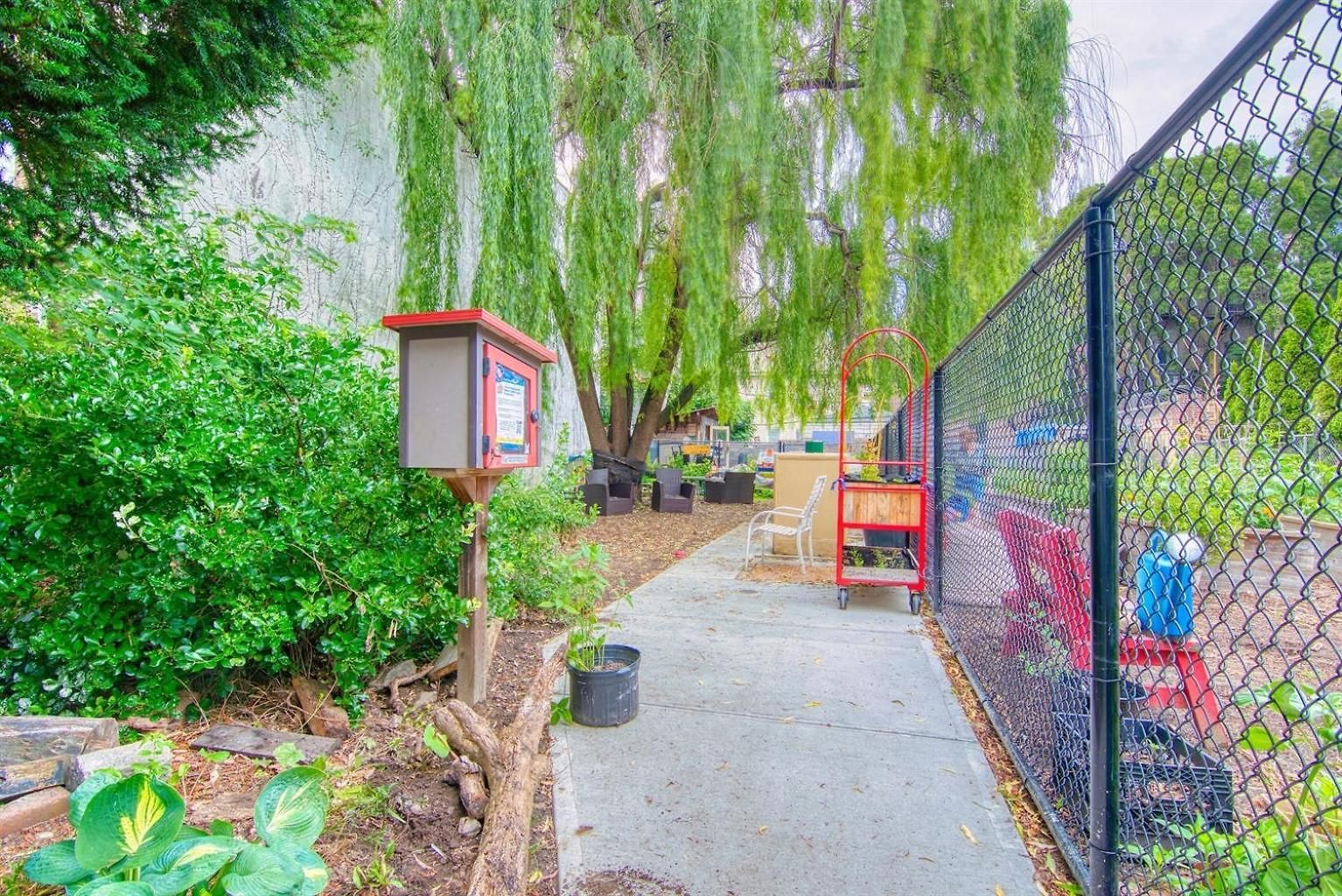 4Br Near Prospect Park Off-Street Parking Outdoor Space 3 Kings, 1 Queen Country house New York