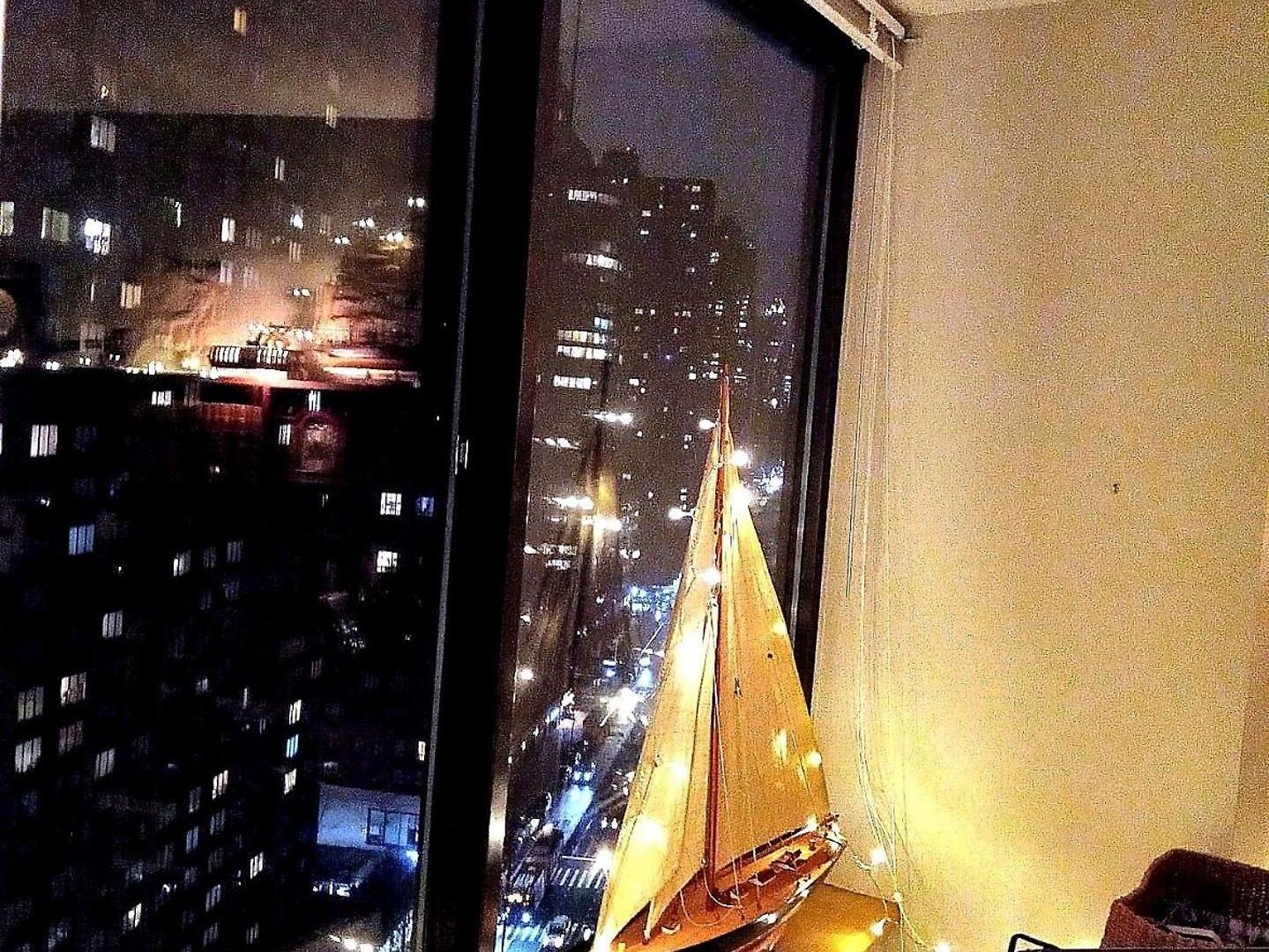 Homestay In Nyc Steps Away From Park New York