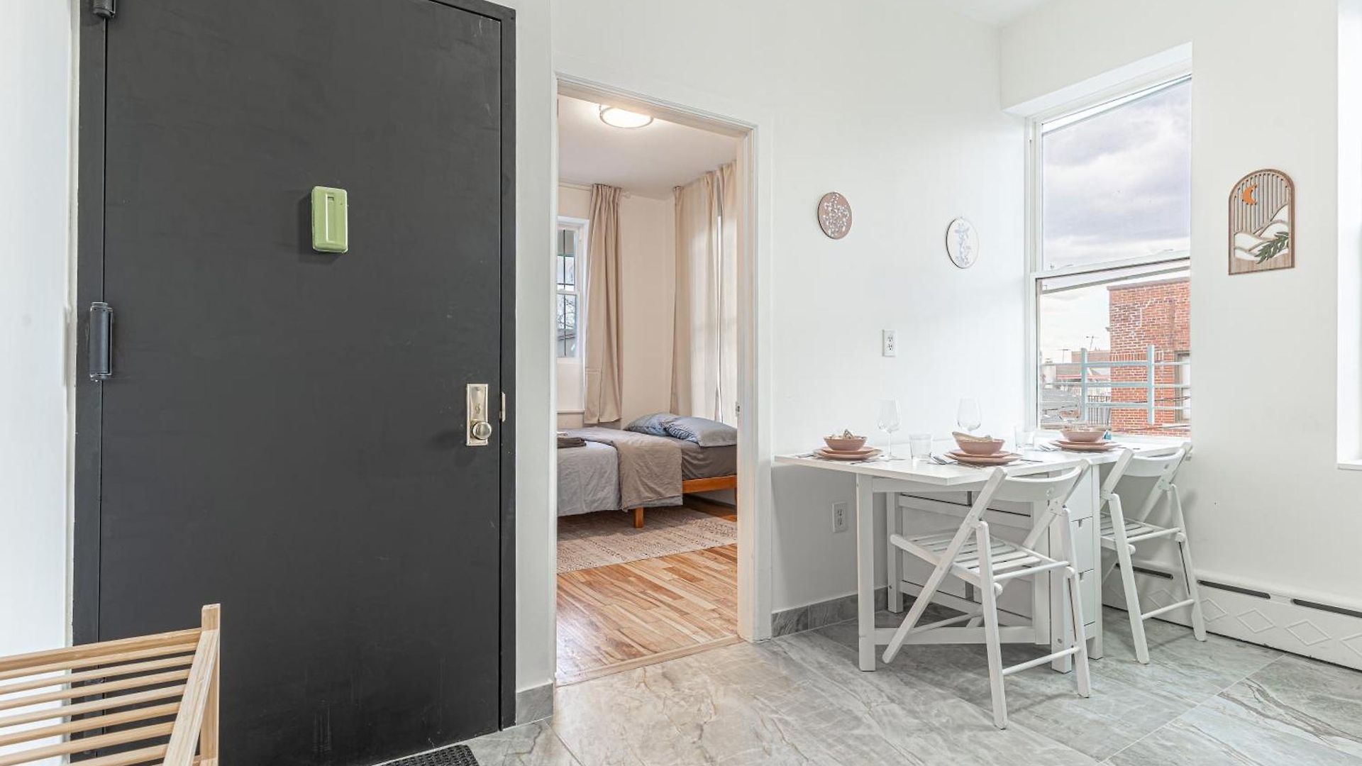 Modern 2br Near Laguardia & Subways