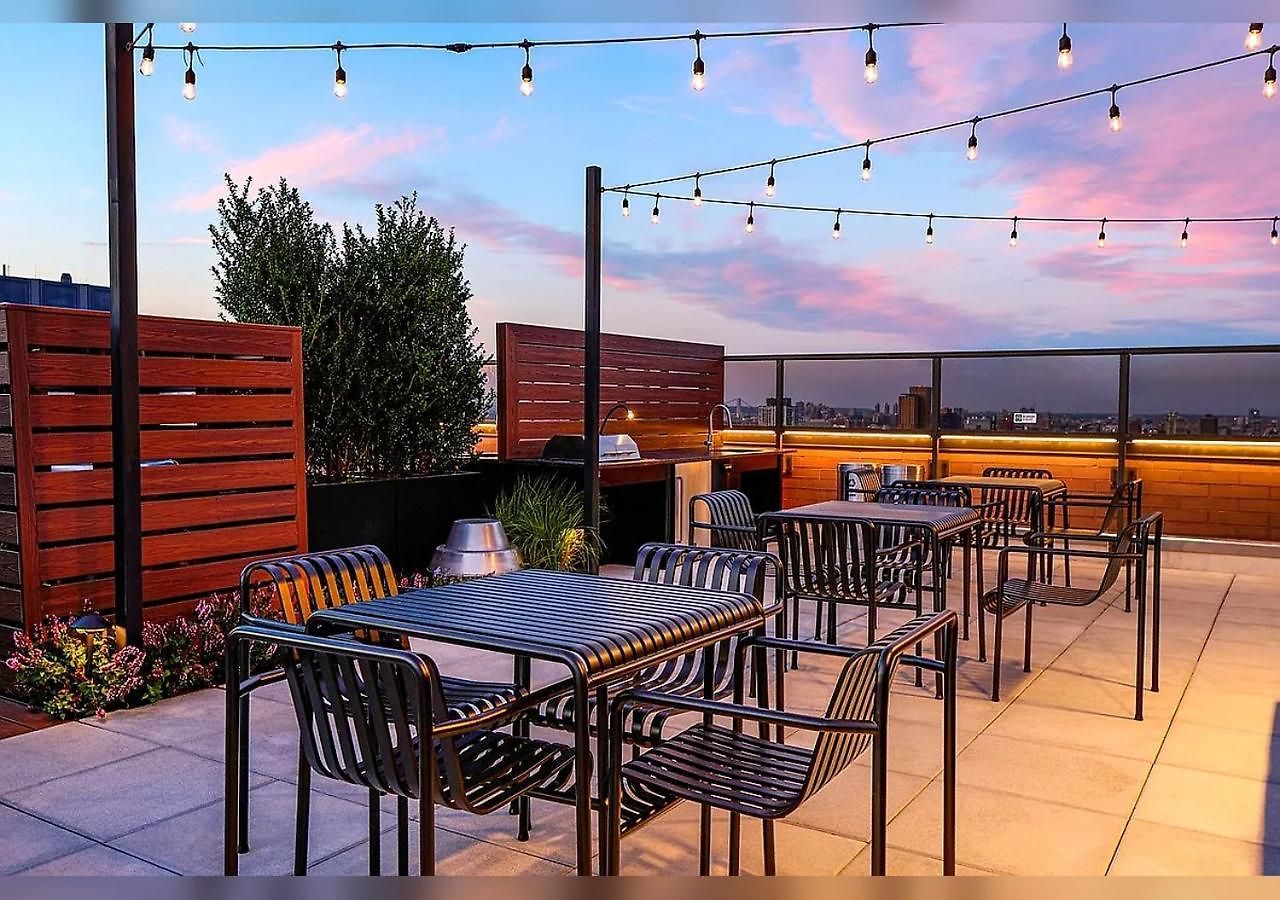 Homestay In Nyc Steps Away From Park New York