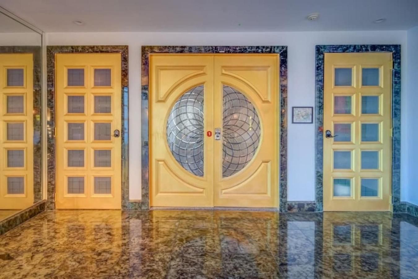 Bayside Queens 6br Gated With Private Heated Pool Game And Water Views * New York