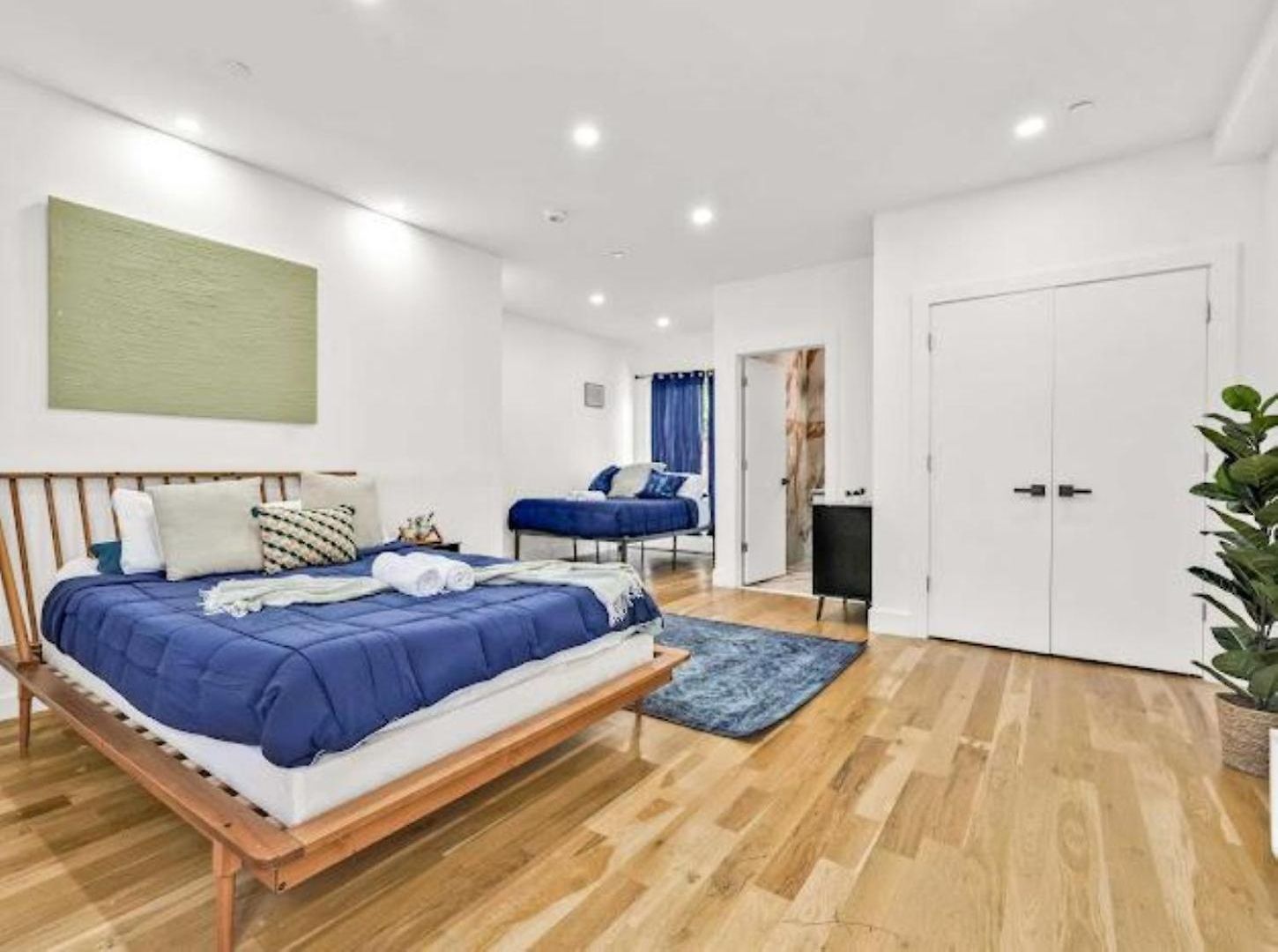 Homestay Jimmy's Brownstone Penthouse! Its Personal, Luxury, Your Away From Home!! New York