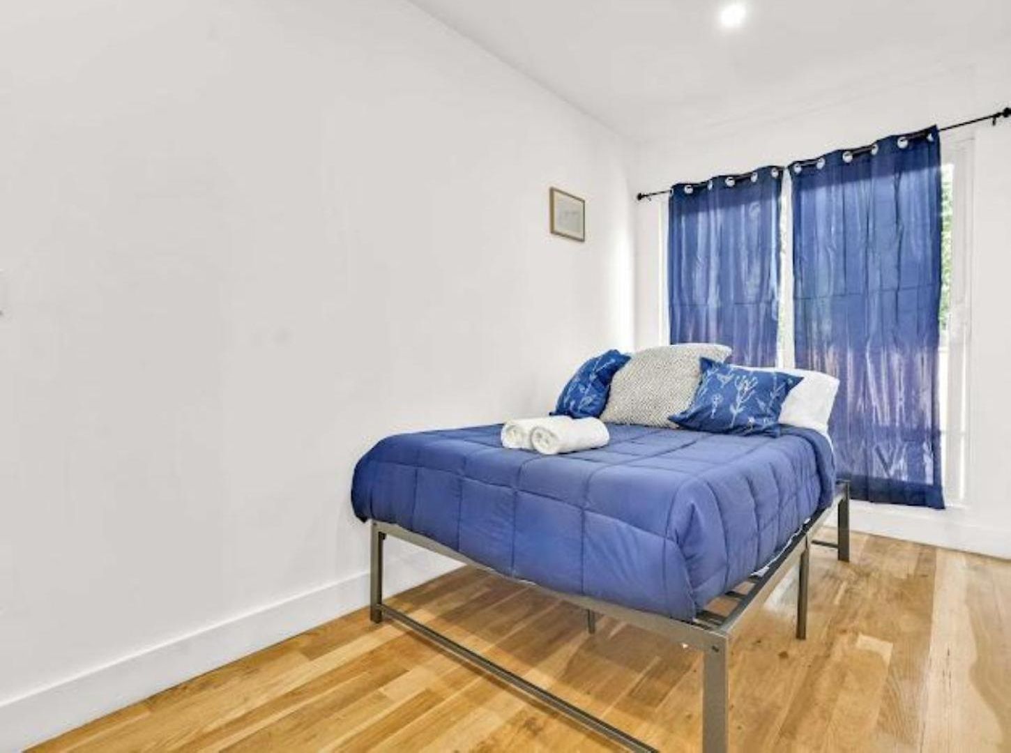 Homestay Jimmy's Brownstone Penthouse! Its Personal, Luxury, Your Away From Home!!